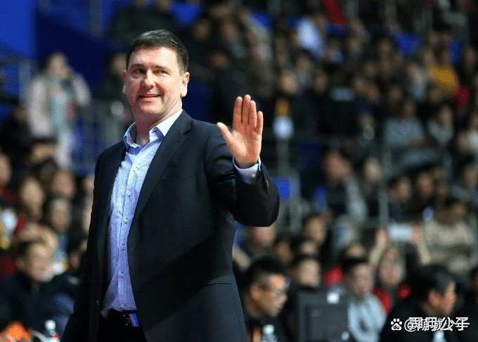 B体育体育投注-梅斯俱乐部迎来新一轮换帅，稳定球队战绩