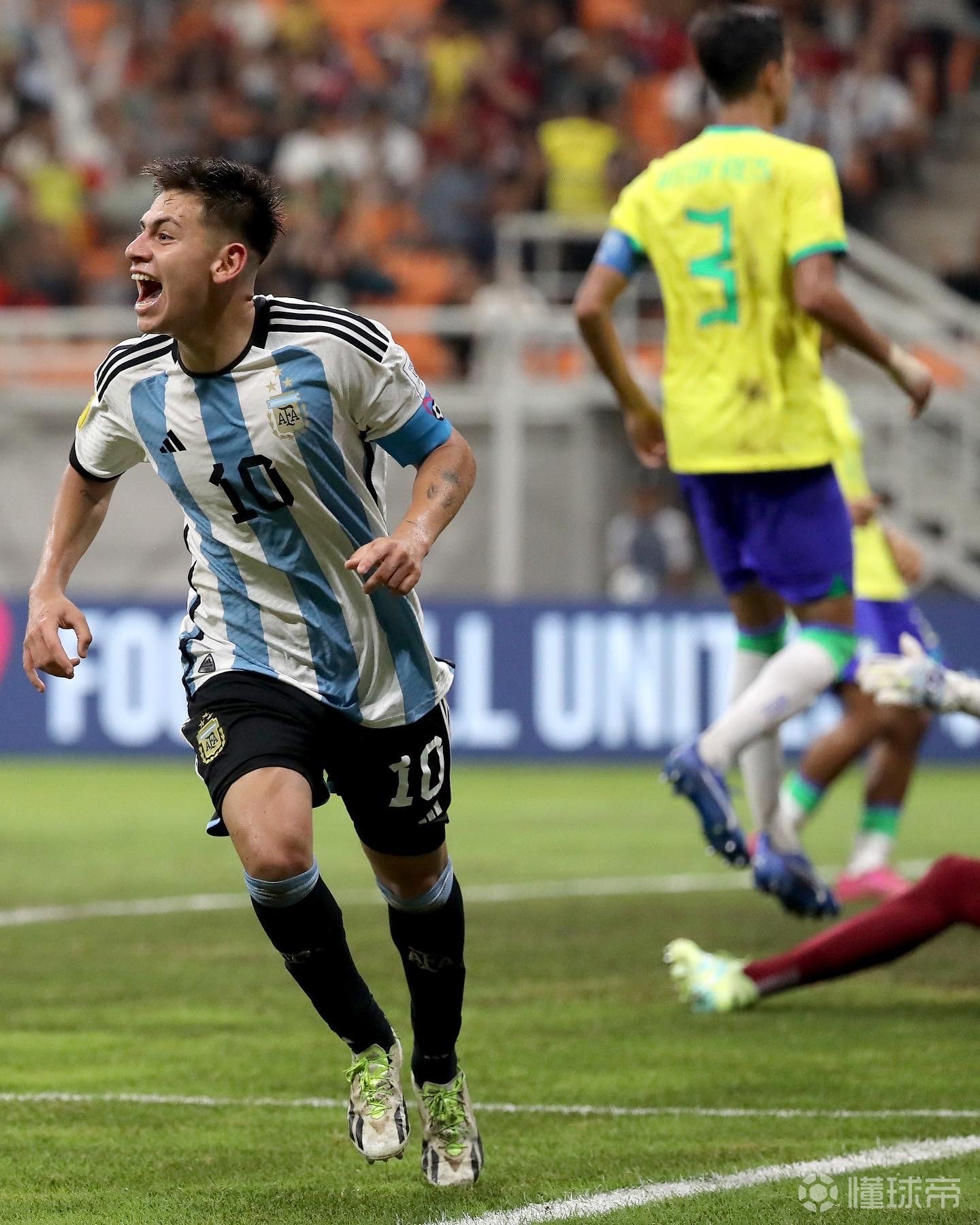 新一轮比赛中国家队获得胜利,晋级半决赛 新一轮比赛中国家队获得胜利,晋级半决赛