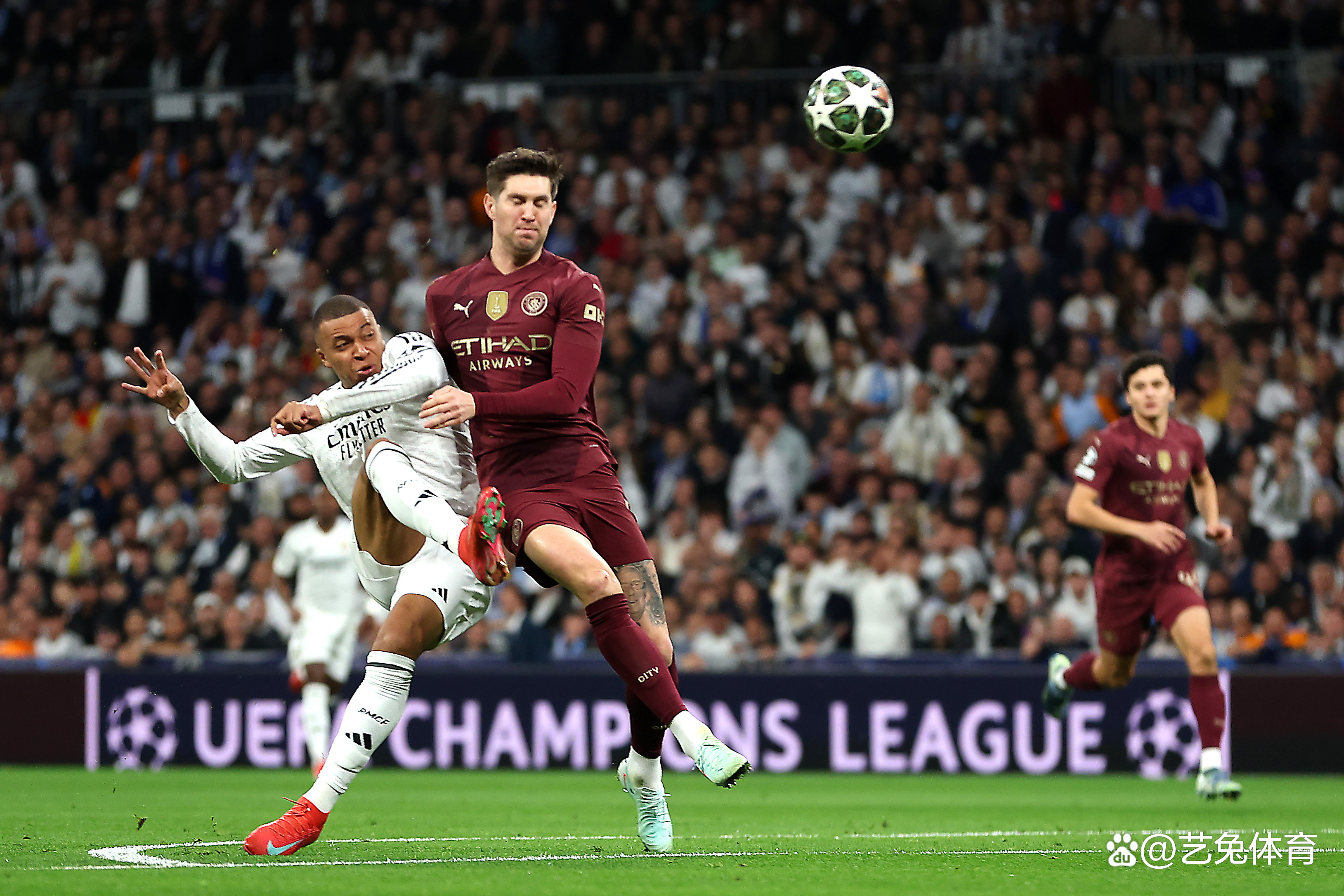 B体育体育官方登录入口-关于曼联后卫因伤缺席关键欧冠比赛，球队备战受影响的信息