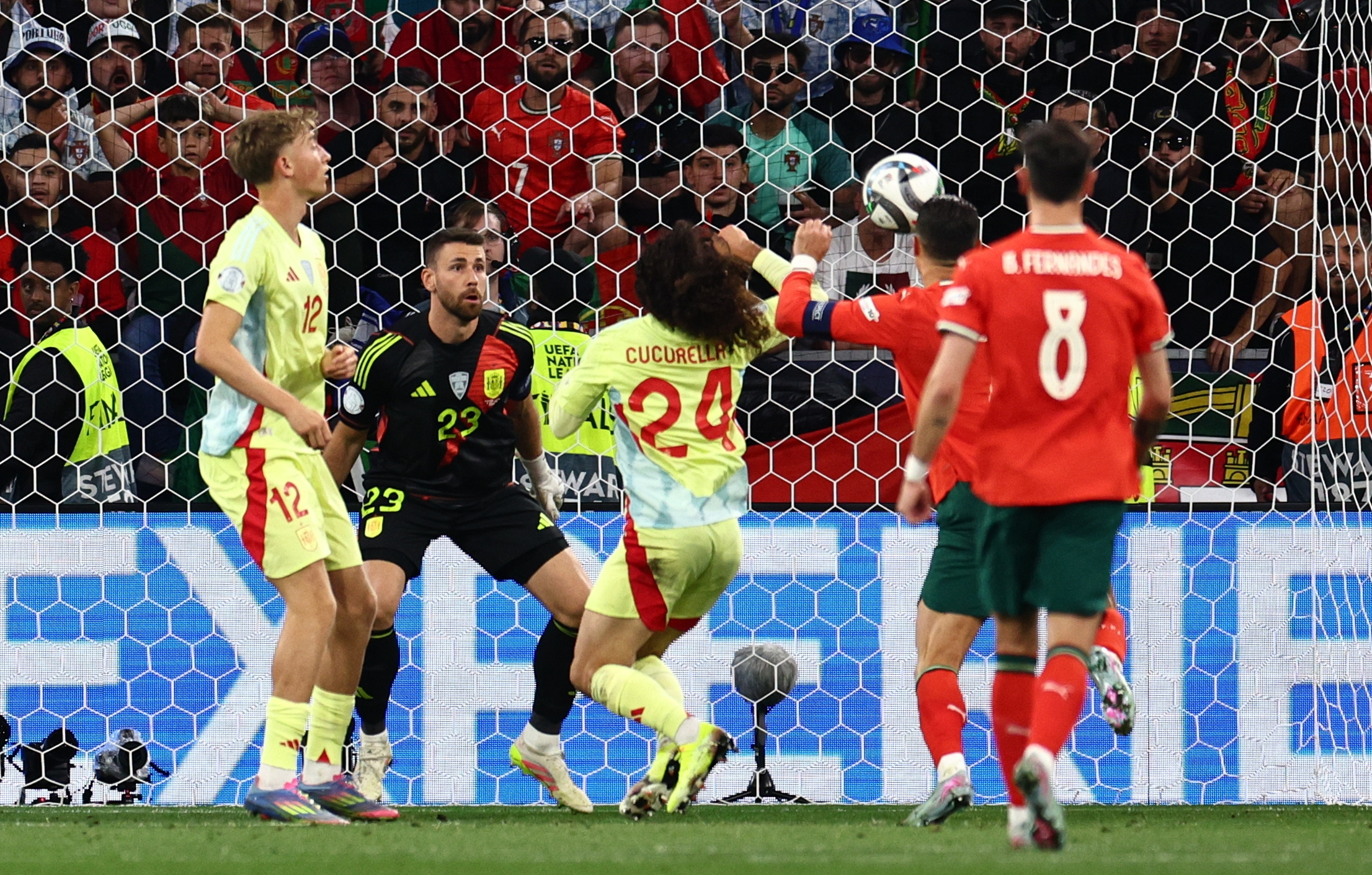 B体育体育官方-葡萄牙队壮举击败实力强劲的对手