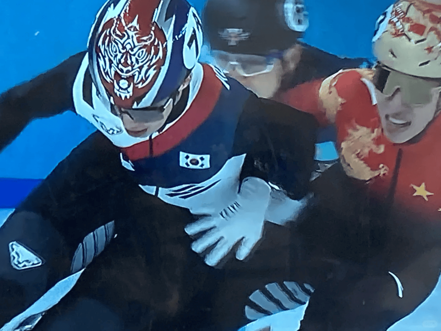 韩国球队遭受足球比赛惨败 韩国球队遭受足球比赛惨败