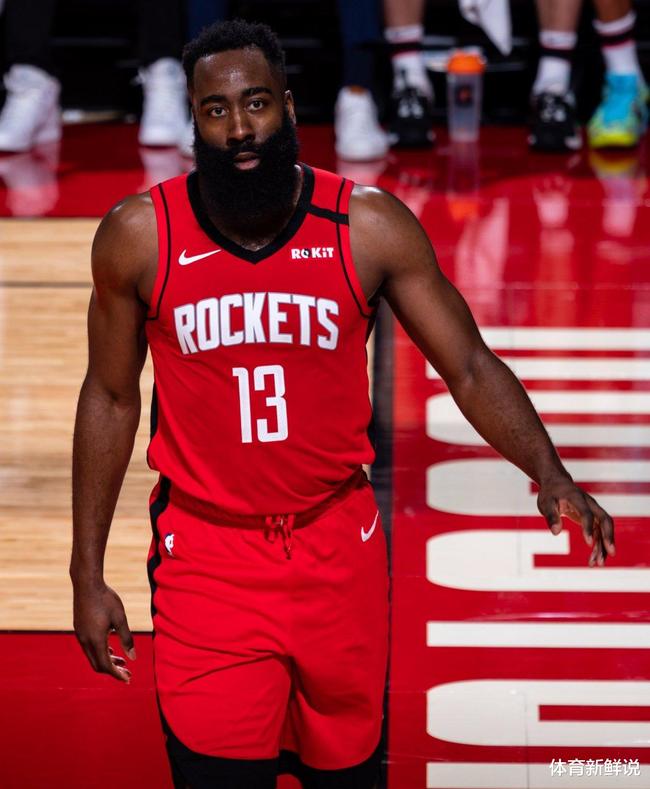 沃尔成功复出,骑士队大胜雷霆的简单介绍 沃尔成功复出,骑士队大胜雷霆的简单介绍