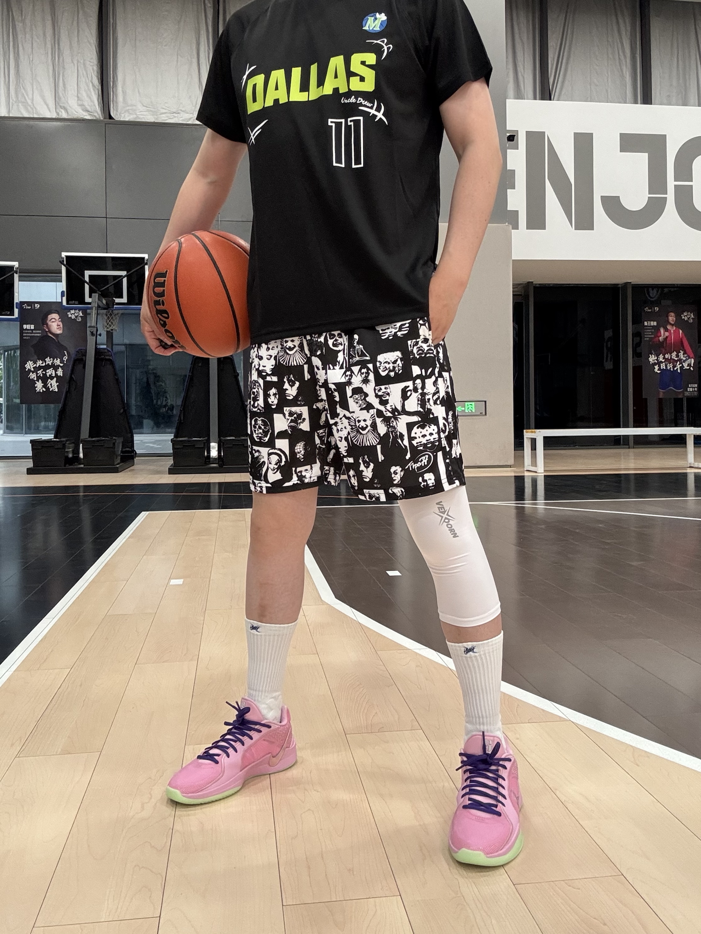 时尚篮球风!赛场球员穿搭大赏的简单介绍 时尚篮球风!赛场球员穿搭大赏的简单介绍