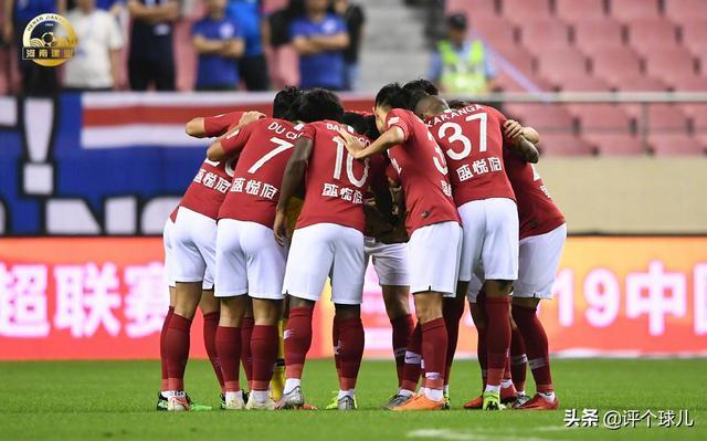 武汉卓尔客场击败海域建业,取得胜利 武汉卓尔客场击败海域建业,取得胜利
