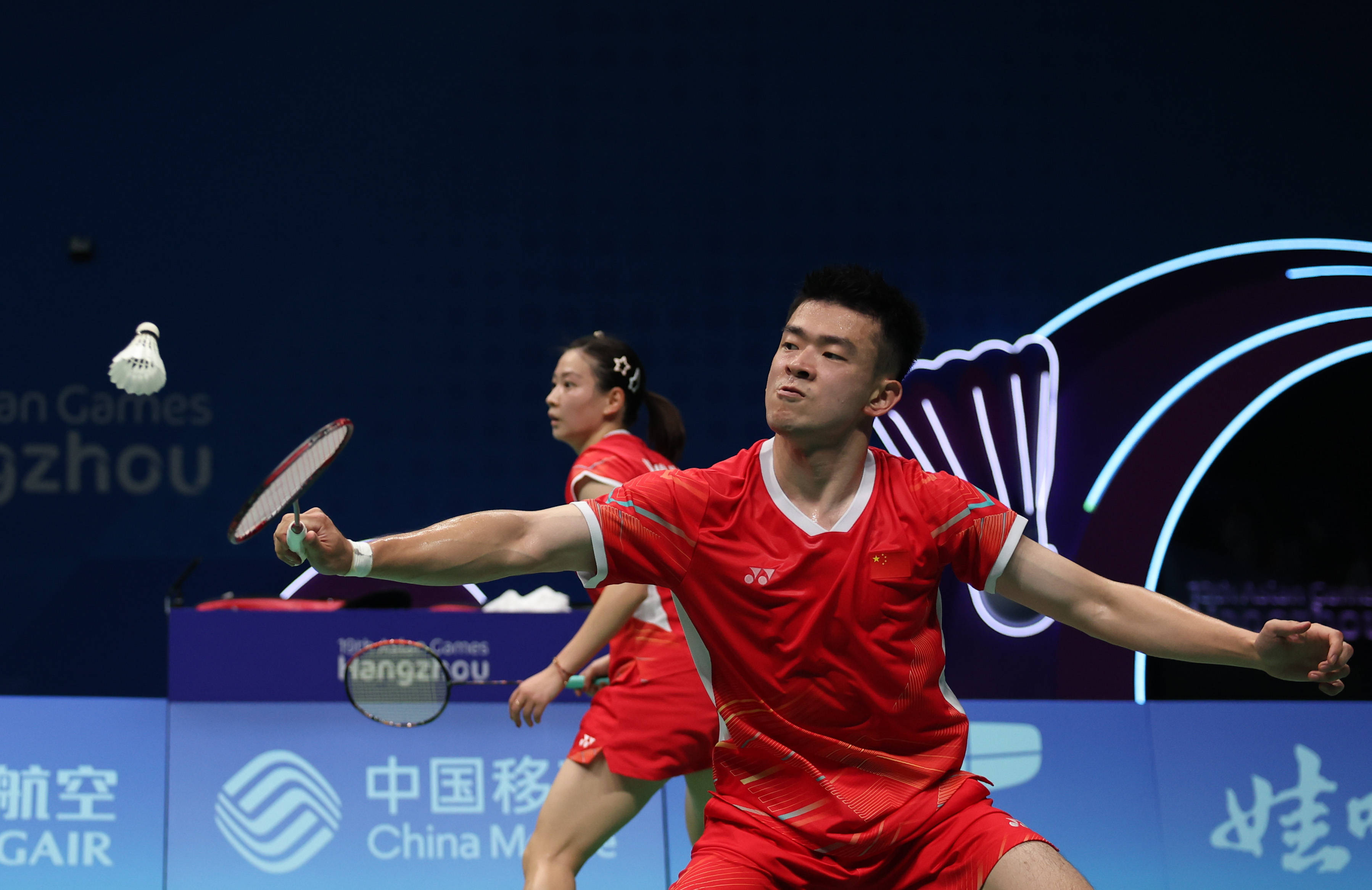 羽毛球比赛中中国选手夺得金牌 羽毛球比赛中中国选手夺得金牌