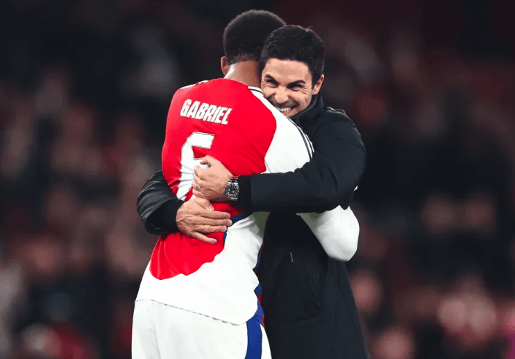 阿森纳宣布续约主帅埃梅里合同的简单介绍