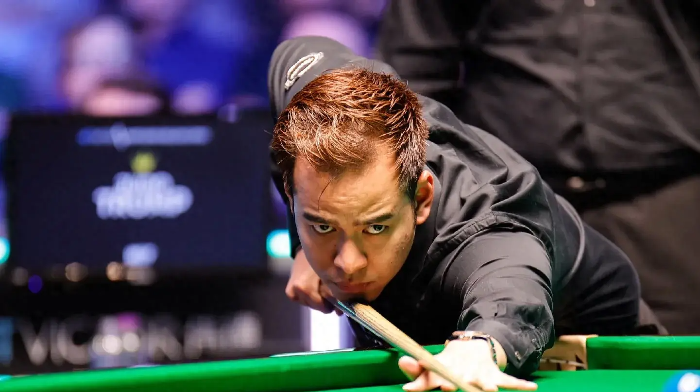 B体育体育网页版登录入口-风云变幻的赛场战术，胜负之间谁更胜一筹？