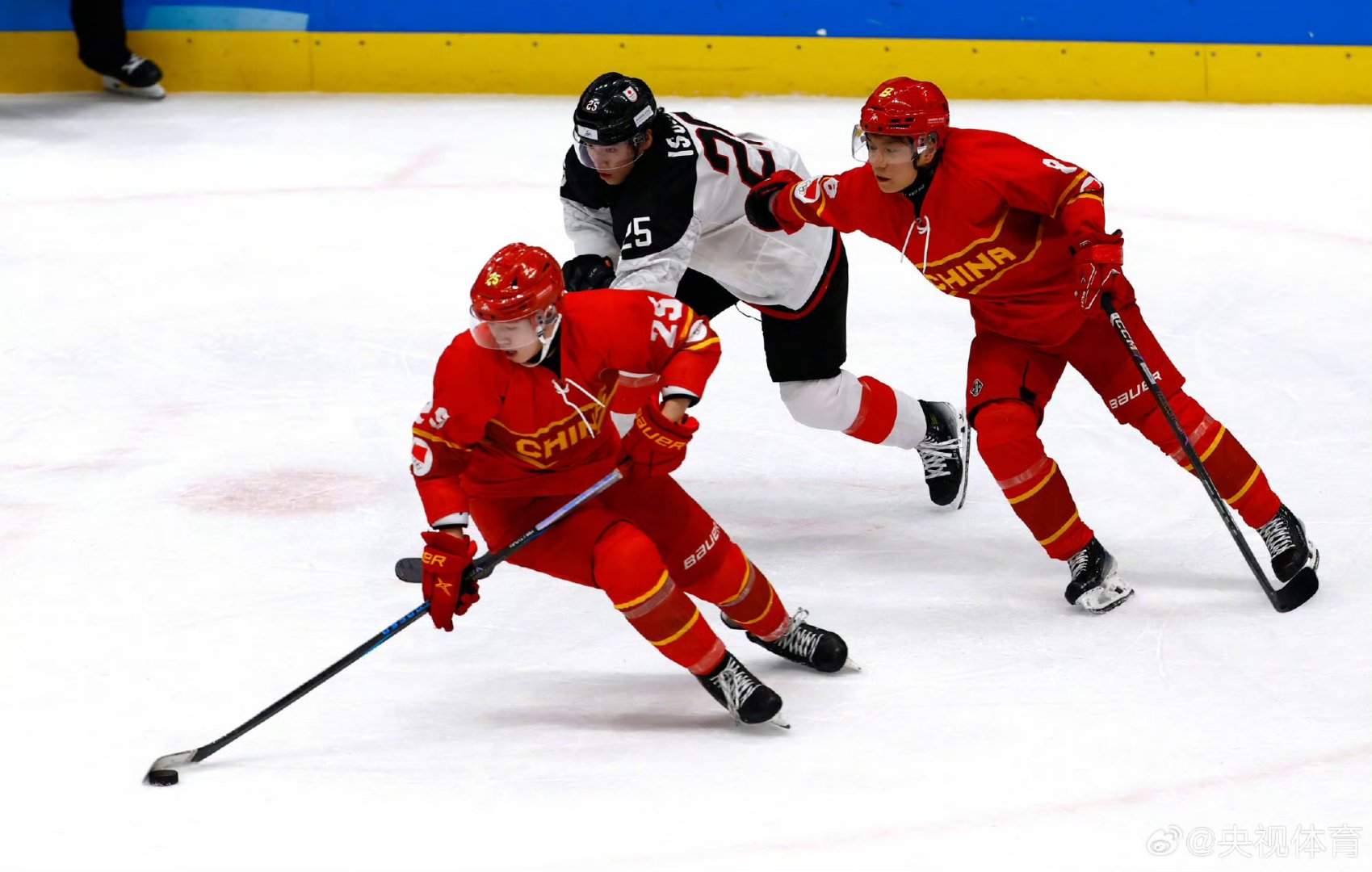 关于爱尔兰冰球队实现大逆转，逼平劲旅的信息