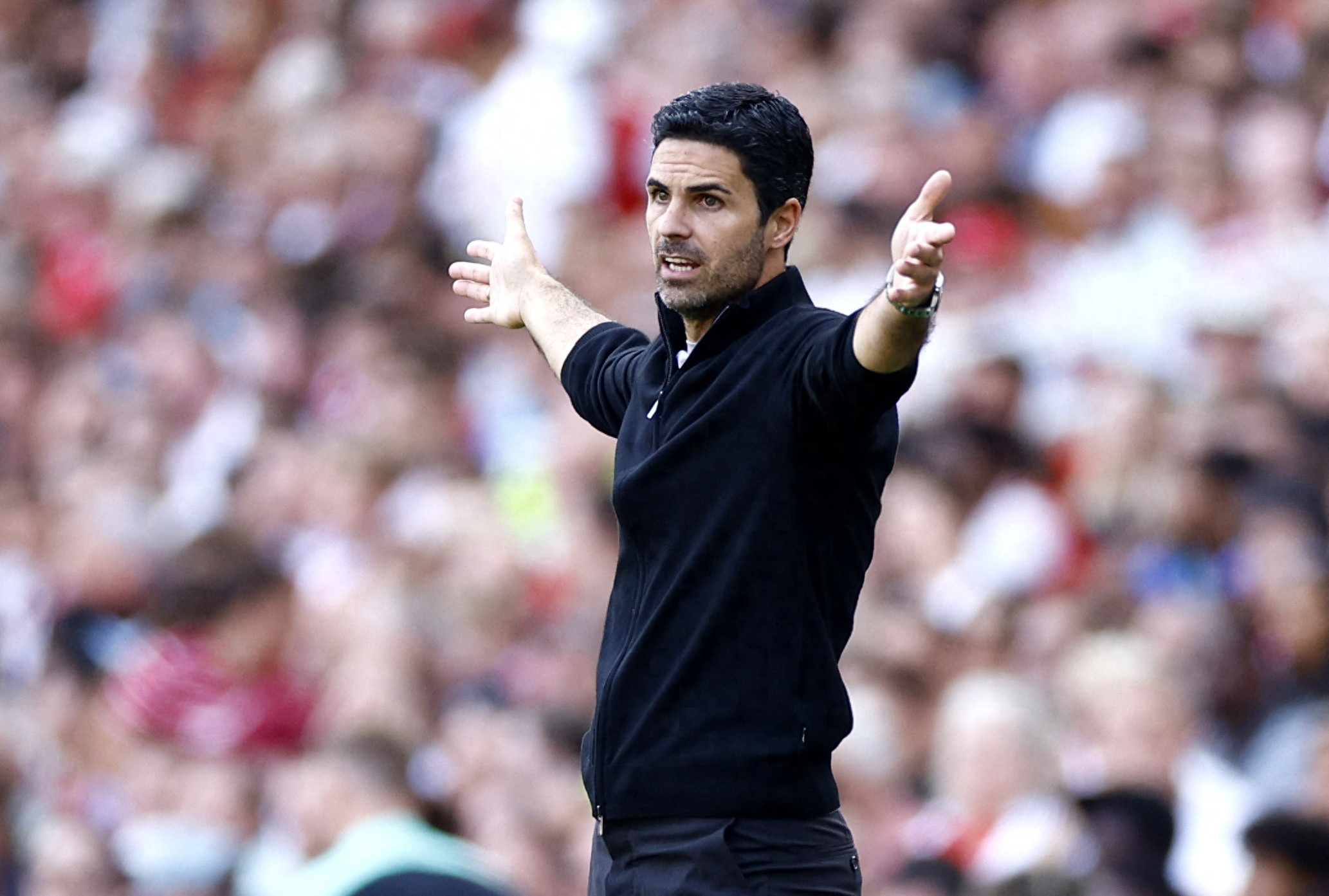 B体育体育娱乐-阿森纳连续三战不胜，危机重重